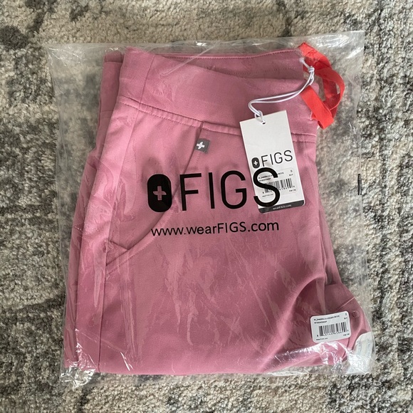 *SOLD* Figs S/P Chalk Pink Zamora scrub pants - Picture 2 of 3